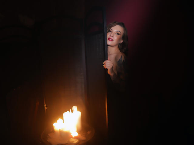 RanyaYazim - Live sex cam - 18243978