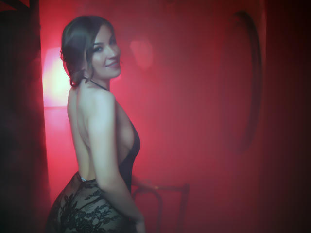 RanyaYazim - Sexe cam en vivo - 18244958
