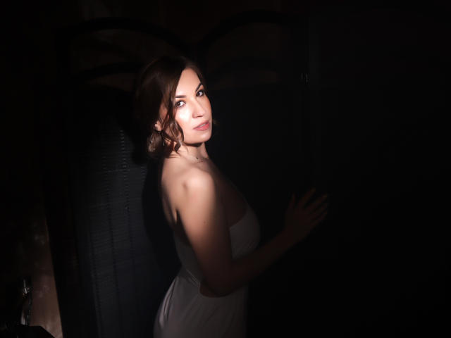 RanyaYazim - Sexe cam en vivo - 18245106