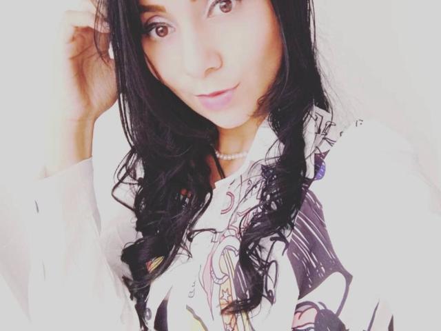 AmberKroft - сексуальная веб-камера в реальном времени - 18245402