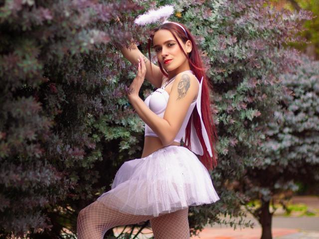 MaiaPark - פורנו בשידור חי ומצלמת סקס - 18252154