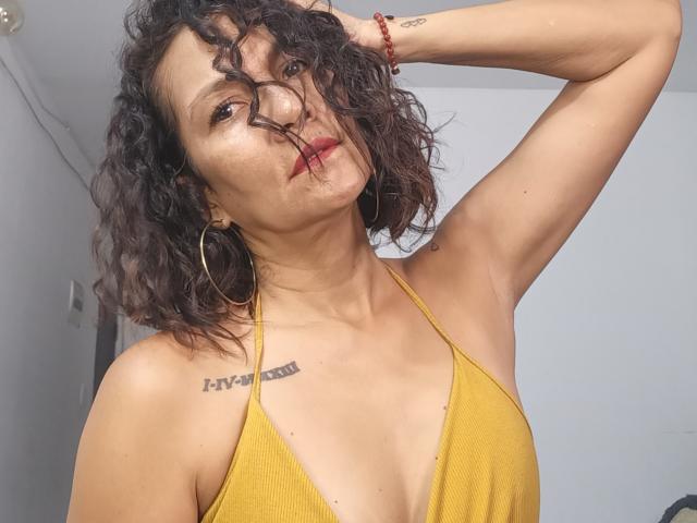 MatureJennyX - сексуальная веб-камера в реальном времени - 18252342