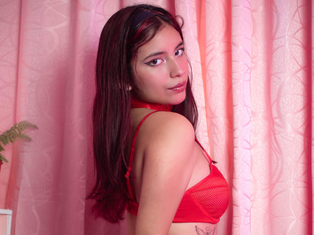 NaomiClark69 - Live porn &amp; sex cam - 18252694