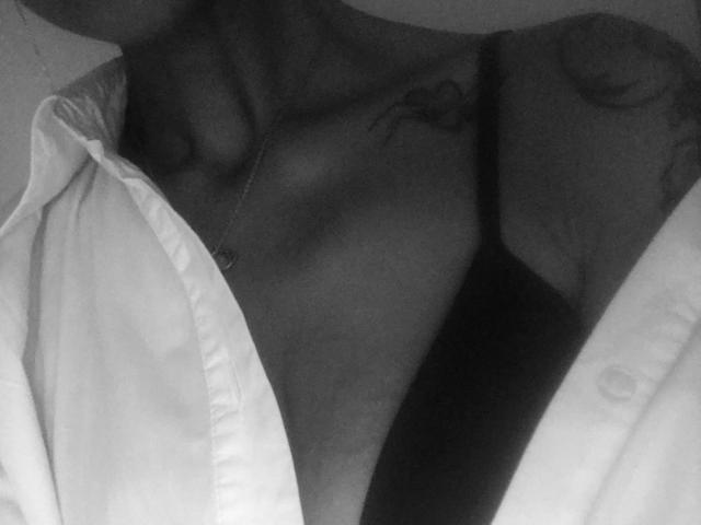 Julaiya - Live porn &amp; sex cam - 18252914