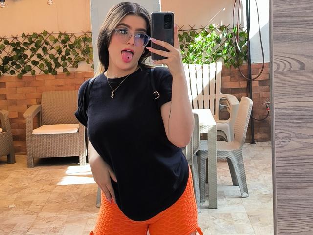 KimSummer - Élő pornó és szexkamera - 18257726