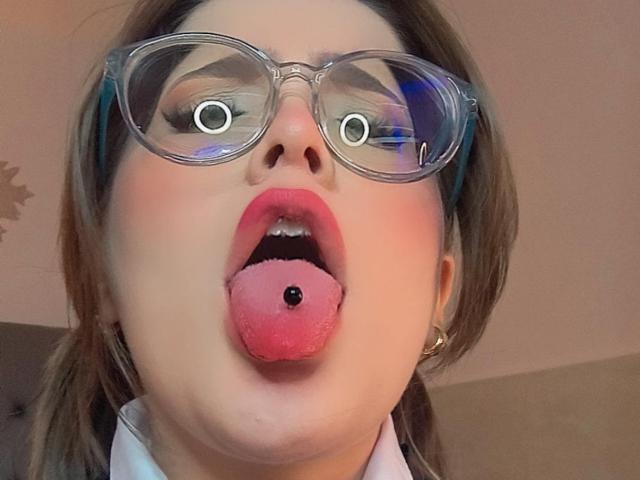 KimSummer - Live porn &amp; sex cam - 18257758