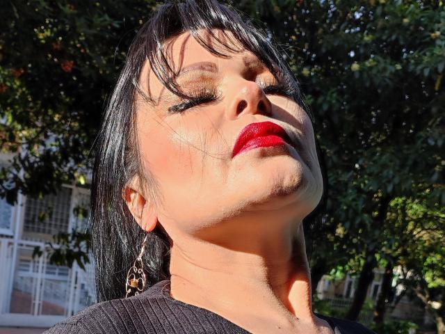 VictoriaGhauter - Élő pornó és szexkamera - 18258374