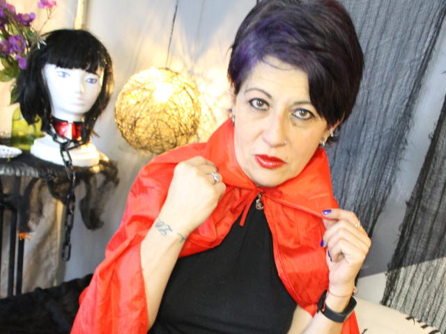 HadesLyre - Live porn &amp; sex cam - 18258478