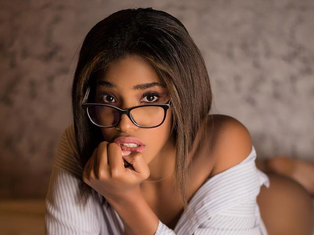 MadysonHodson - Sexe cam en vivo - 18260306