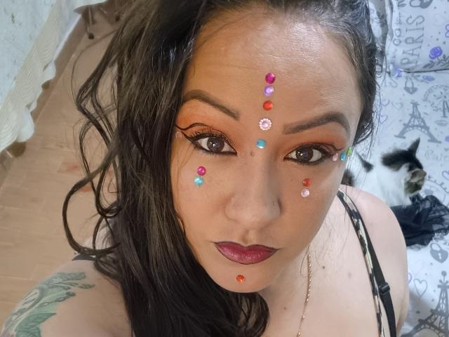 LucianaDiiaz69 - Sexe cam en vivo - 18260322