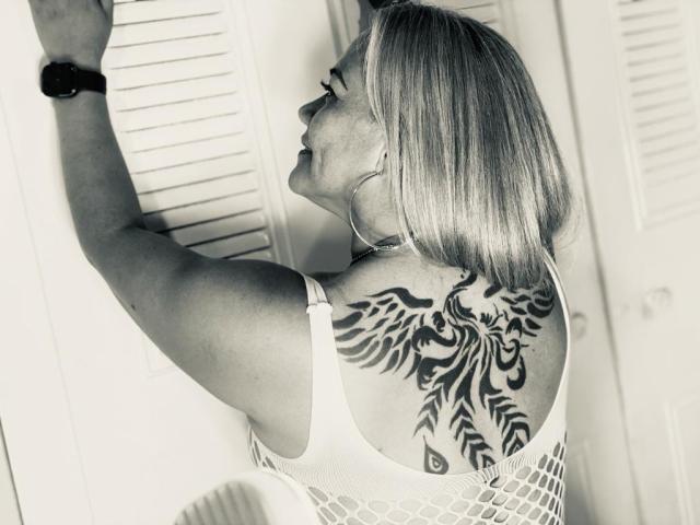 SarayBills - Live porn &amp; sex cam - 18260694