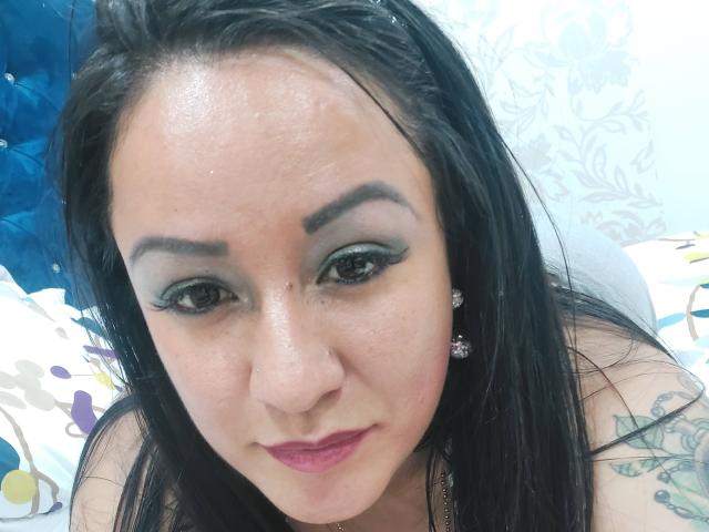 LucianaDiiaz69 - Sexe cam en vivo - 18260854
