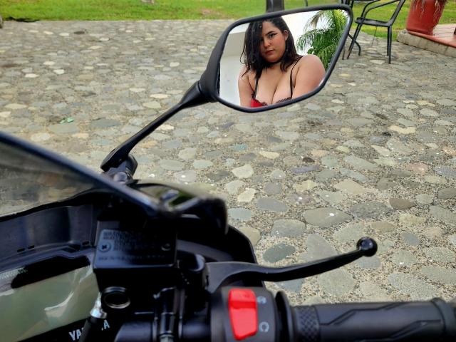 KarmillaCart - Live sex cam - 18267558