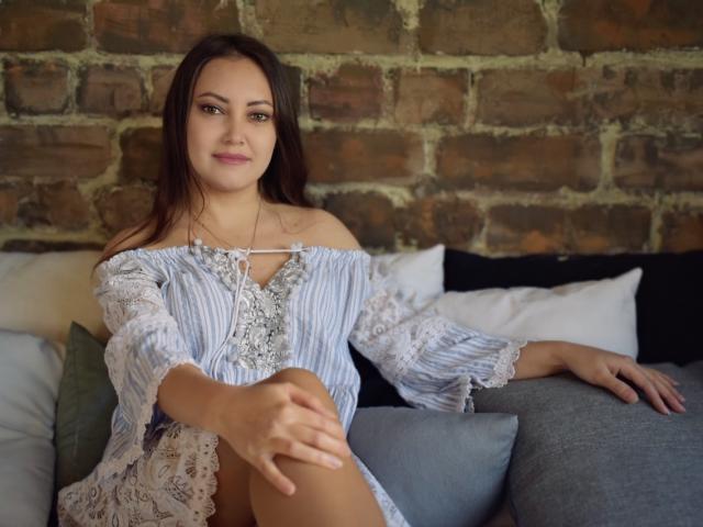 EmilyArthurs - Live porn &amp; sex cam - 18270910