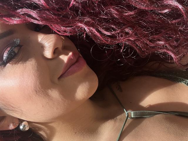 EmilyDurand - פורנו בשידור חי ומצלמת סקס - 18271606