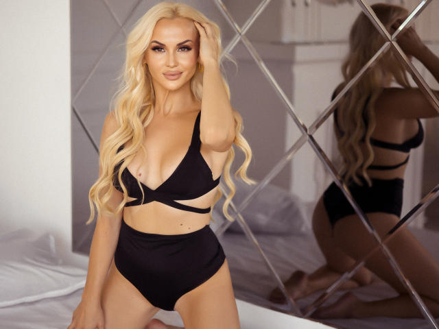 Klubnika - Live sex cam - 18274386