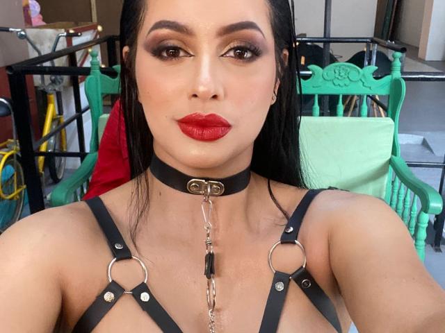 EmilyParkerr - Live sex cam - 18283282