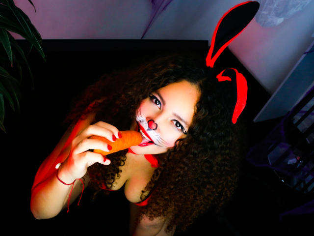 CharlotteCori - Sexe cam en vivo - 18285050