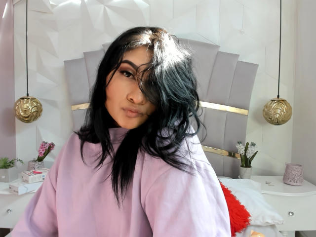ShiaraRussi - Live porn &amp; sex cam - 18296570