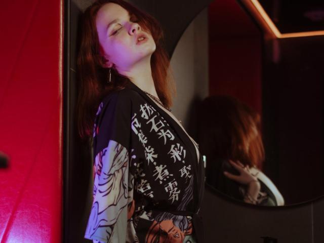 MoonRaisa - сексуальная веб-камера в реальном времени - 18298282