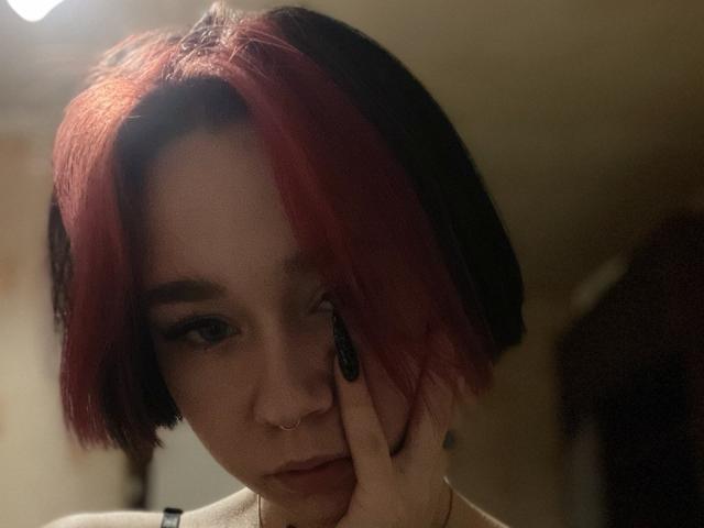 SellinaLannister - Live porn &amp; sex cam - 18298782