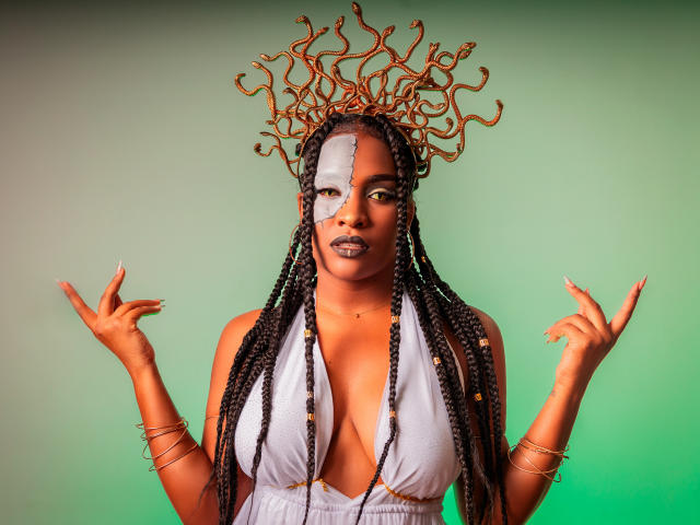 MelanieHardy - Live porn &amp; sex cam - 18300770