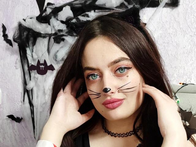 MilanaPrice - Live sex cam - 18303030