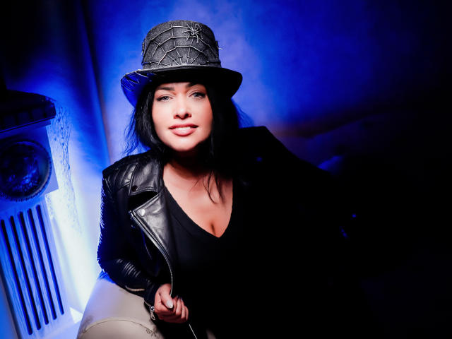 AnelisaReys - Sexe cam en vivo - 18303758