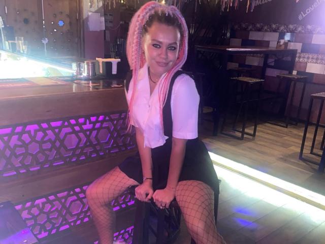 WestHelena - Live porn &amp; sex cam - 18305950