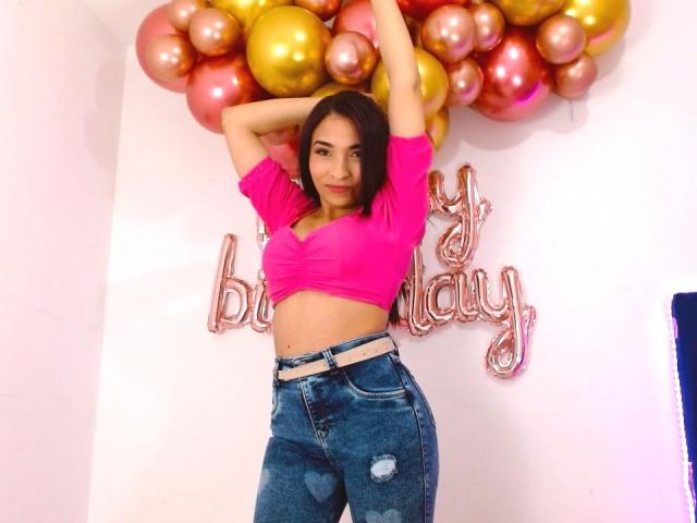 SarahyJhones - Live sex cam - 18306690