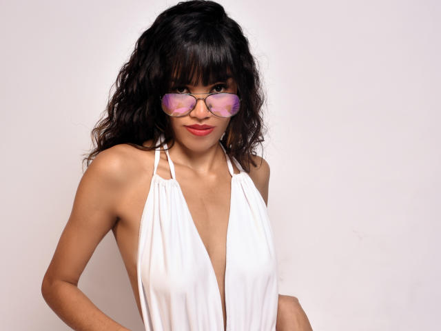RousseSaenz - Live sex cam - 18307390