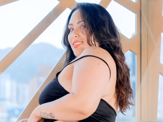 ZamaraPetrova - Sexe cam en vivo - 18308542