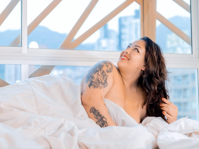 ZamaraPetrova - Sexe cam en vivo - 18308566