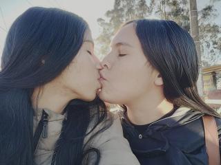 CleoAndAshley - Live sex cam - 18311870