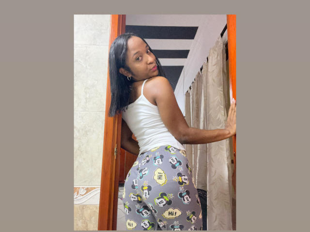 MelanyScoth - Sexe cam en vivo - 18312422