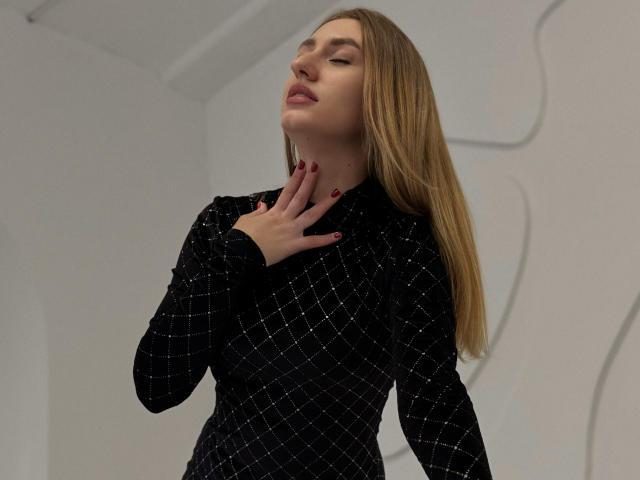 HelenaLoss - Live sexe cam - 18316690