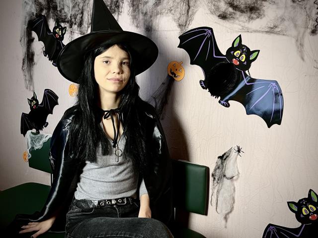 ElizavetaCino - сексуальная веб-камера в реальном времени - 18324090