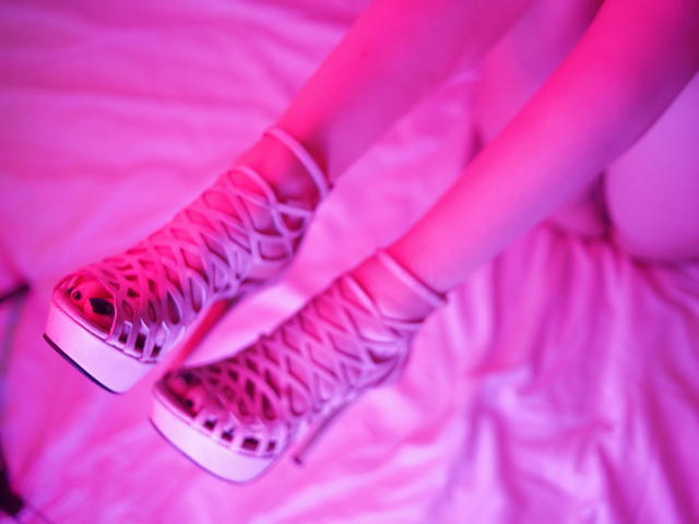 MiaLaurenty - сексуальная веб-камера в реальном времени - 18332070