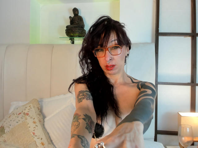 GrethelMuller - Live porn &amp; sex cam - 18332446
