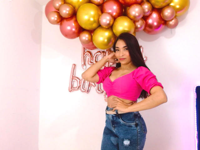 SarahyJhones - Live porn &amp; sex cam - 18333050