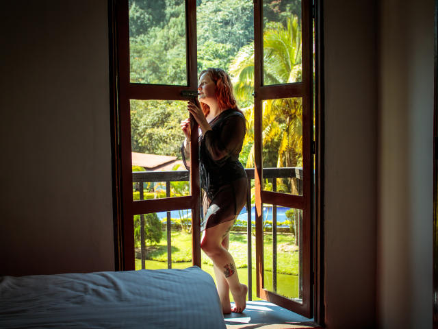 VioletaMora - Élő pornó és szexkamera - 18335778