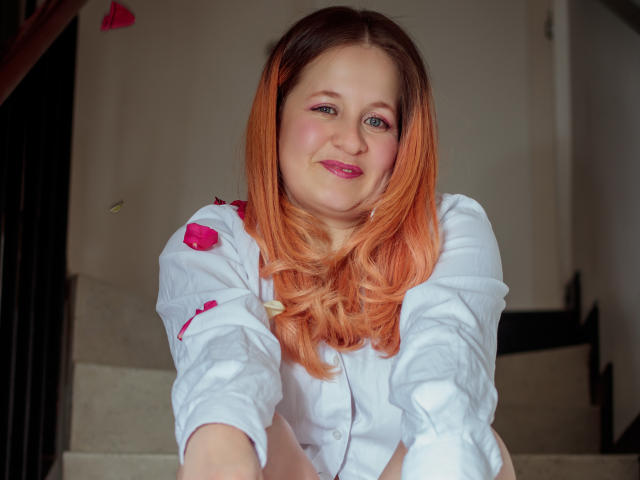 VioletaMora - сексуальная веб-камера в реальном времени - 18335818