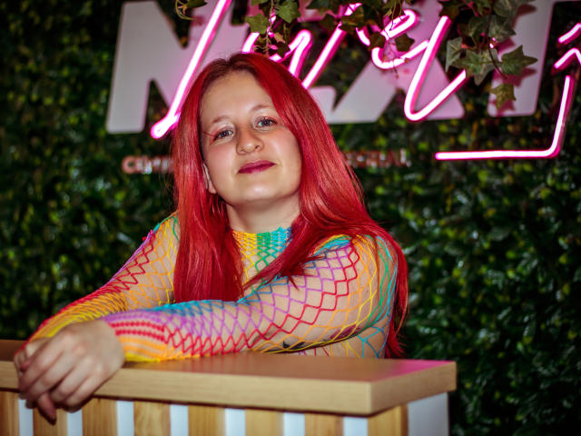 VioletaMora - Live sex cam - 18335998