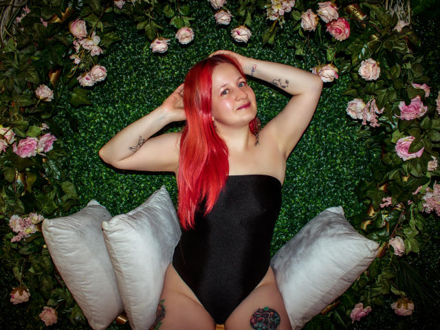 VioletaMora - Porno na żywo i seks kamera - 18336046