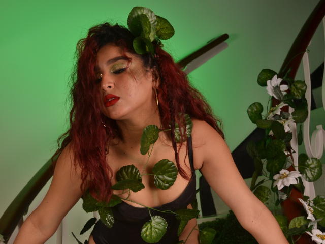 SaraSpanic - Élő pornó és szexkamera - 18336666