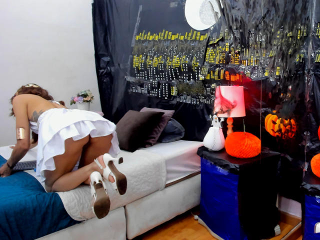 MollyHotJones - Live porn &amp; sex cam - 18338734