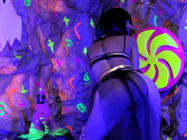 FlaquitaSexyy - Live sexe cam - 18341030