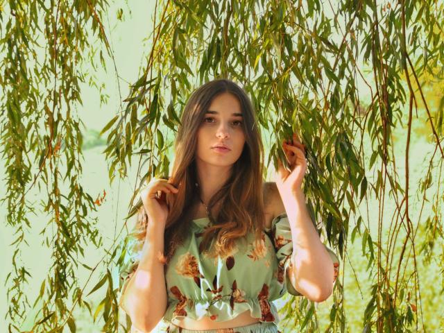 ElizaSaner - Sexe cam en vivo - 18341218