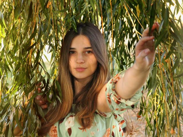 ElizaSaner - Sexe cam en vivo - 18341230