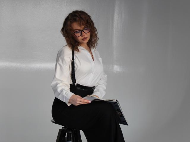 StacyYellig - Live sex cam - 18343258